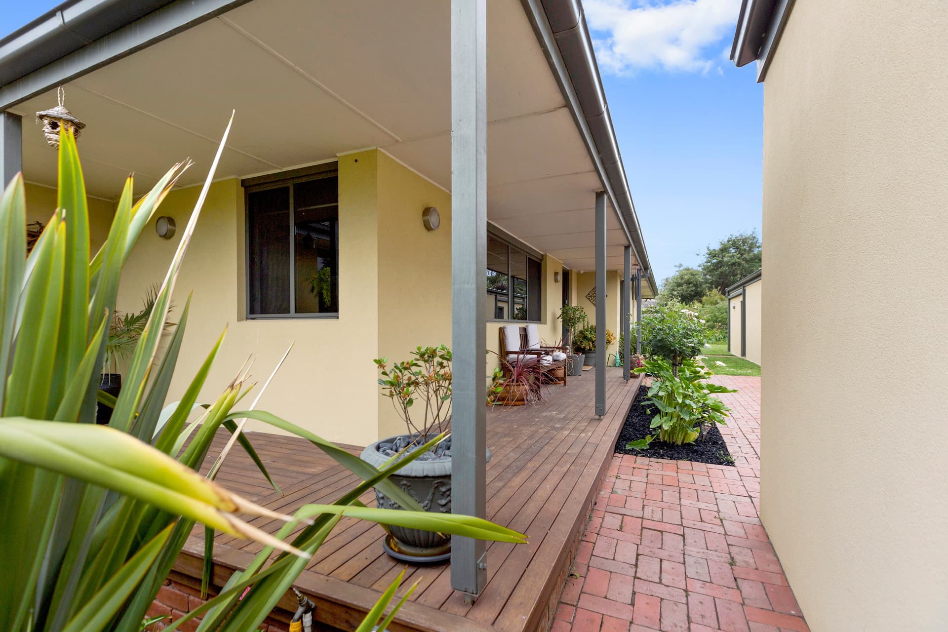 16 Rowsley Road, Mount Eliza, Mount Eliza - Thumbnail 2