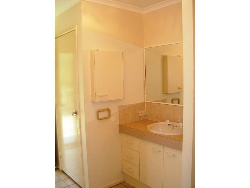 90 Cobalt Street, Keperra, Keperra - Thumbnail 6