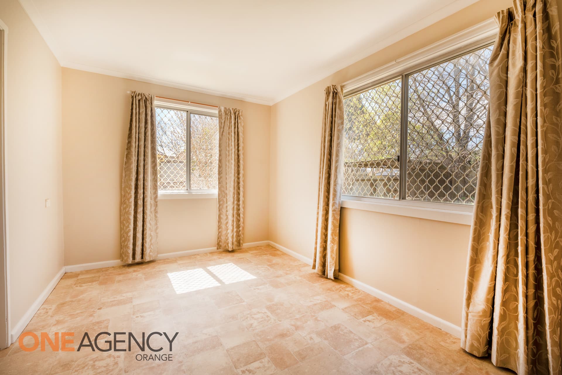 56 Endsleigh Avenue, Orange, Orange - Thumbnail 4