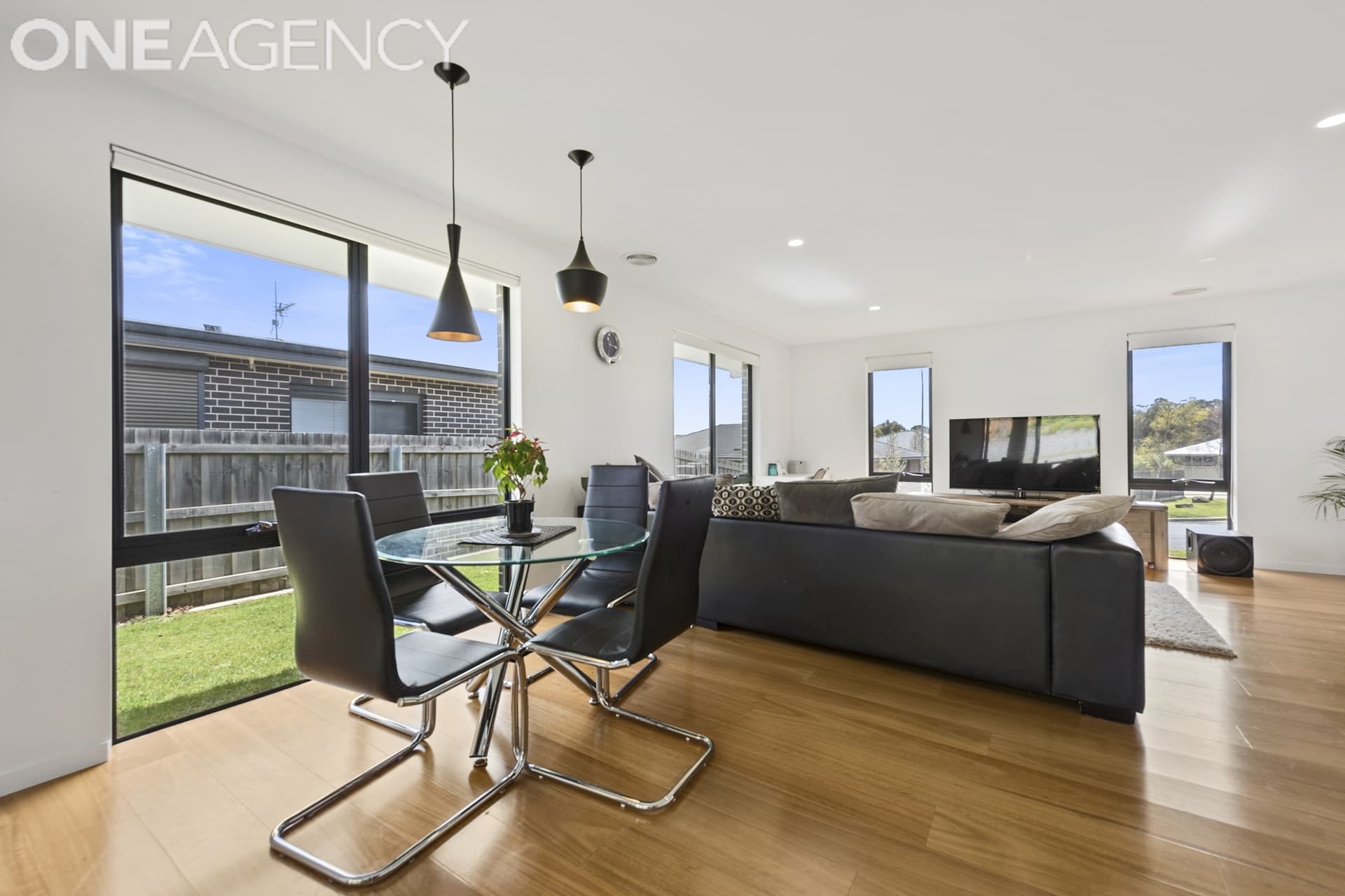 19 Washington Drive, Stony Rise, Stony Rise - Thumbnail 4