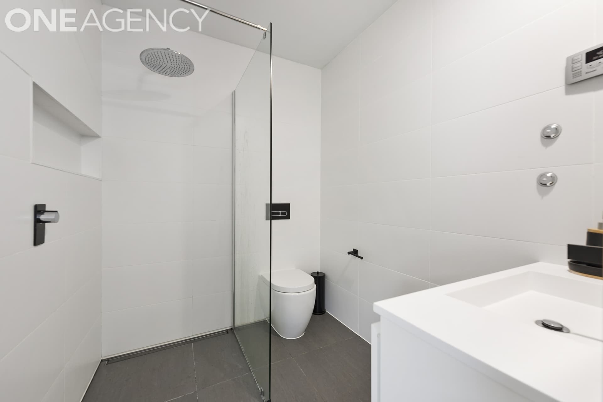 19 Washington Drive, Stony Rise, Stony Rise - Thumbnail 6