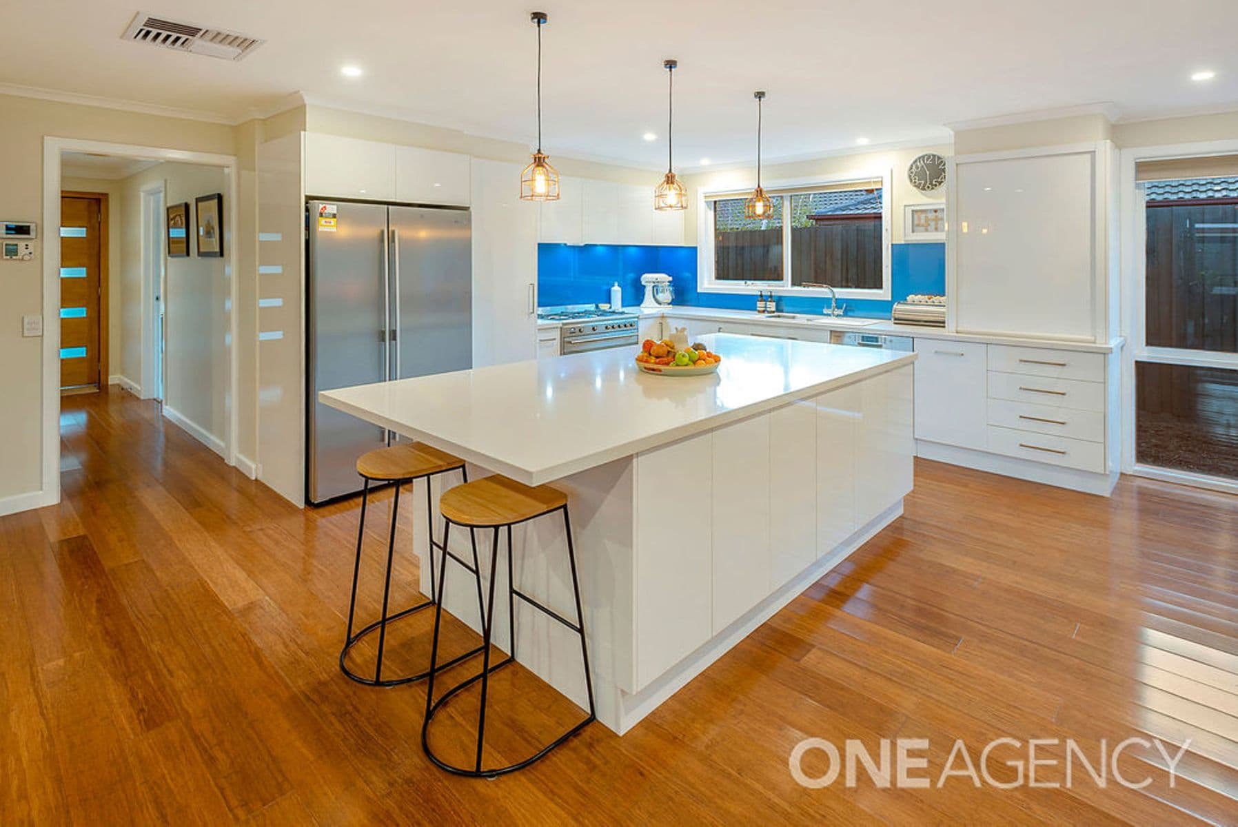 25 Holloway Close, Sunbury, Sunbury - Thumbnail 4