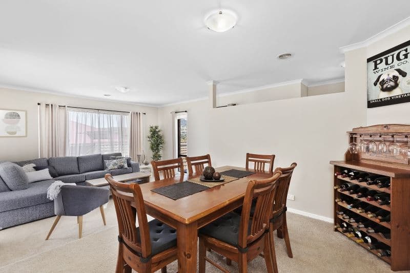 8 Dempsey Place, Gordon, Gordon - Thumbnail 6