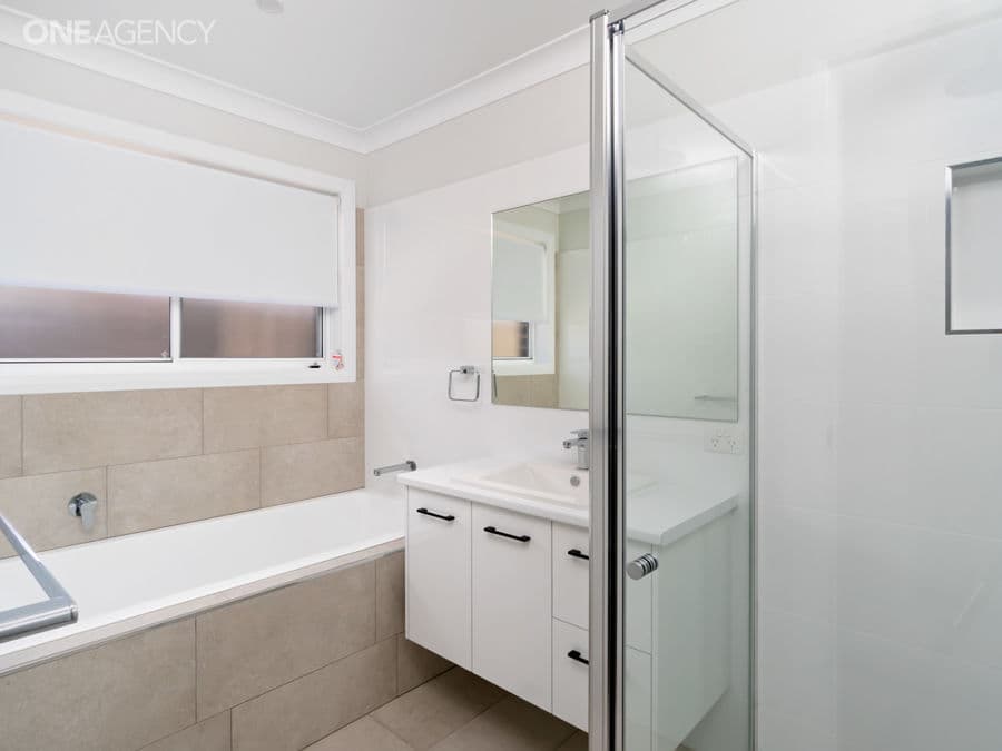 2/8 Wylie Court, Boorooma, Boorooma - Thumbnail 3