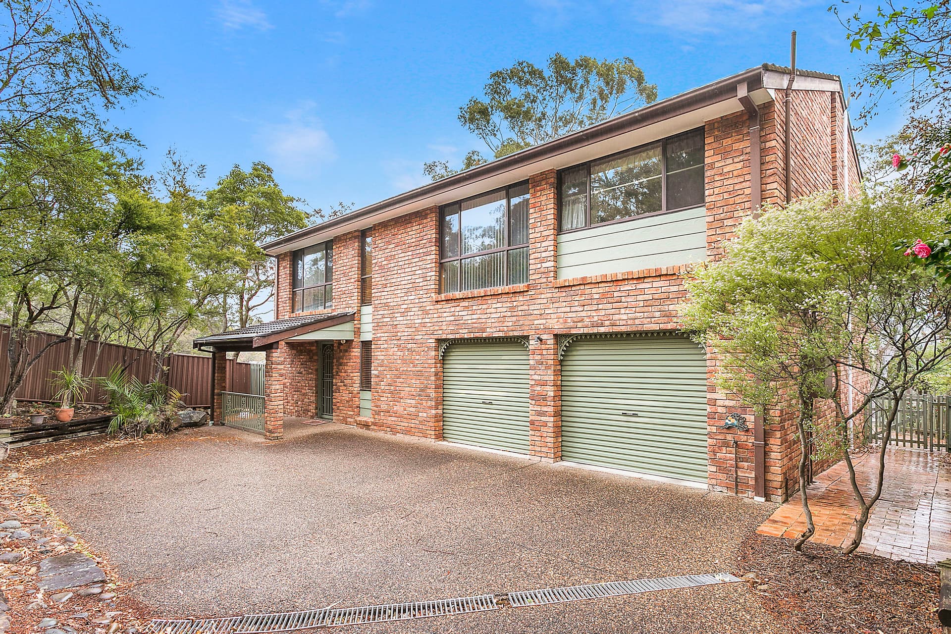 3 Bramwell Place, Illawong, Illawong - Image 1
