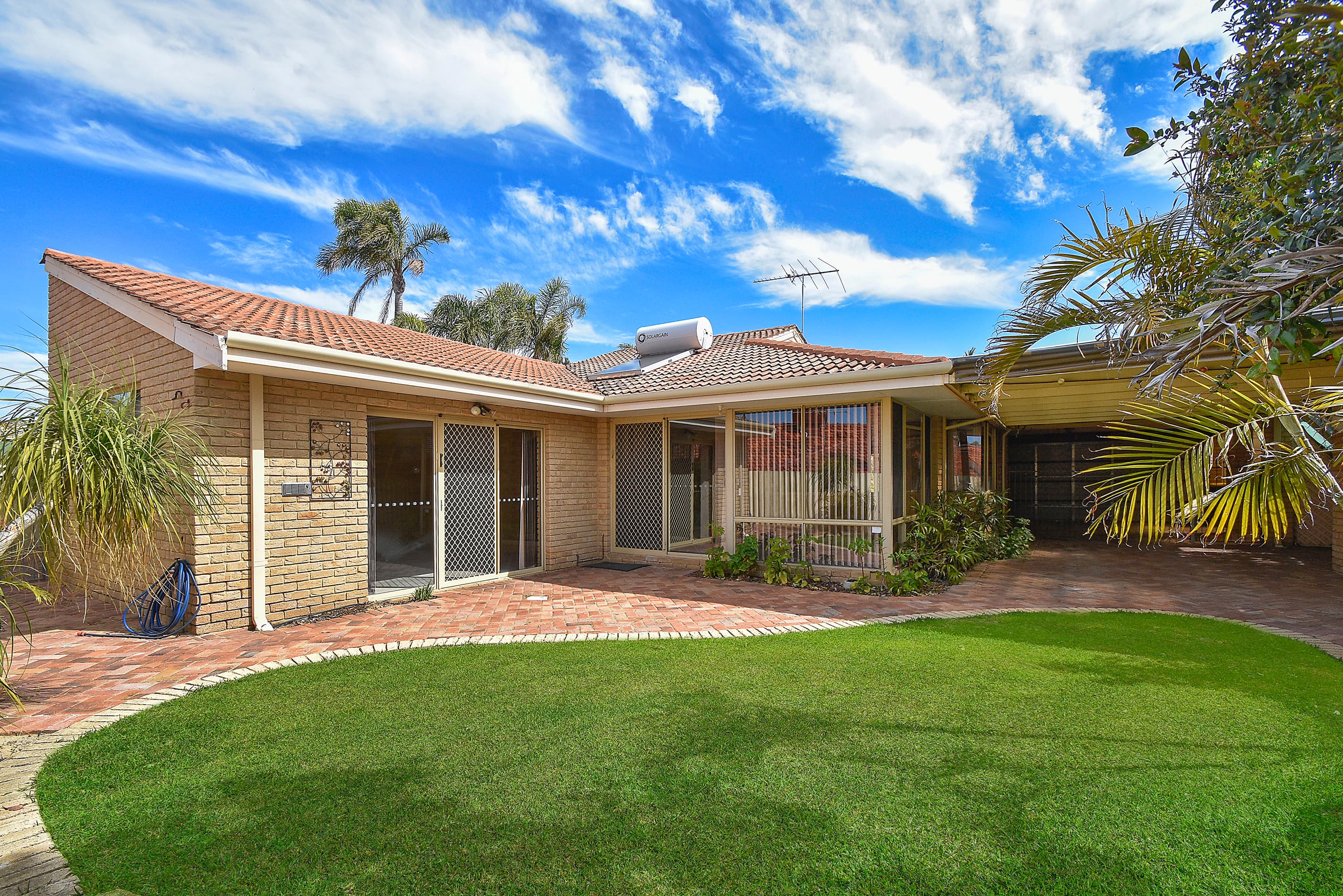 5 Zircon Court, Carine, Carine - Image 1