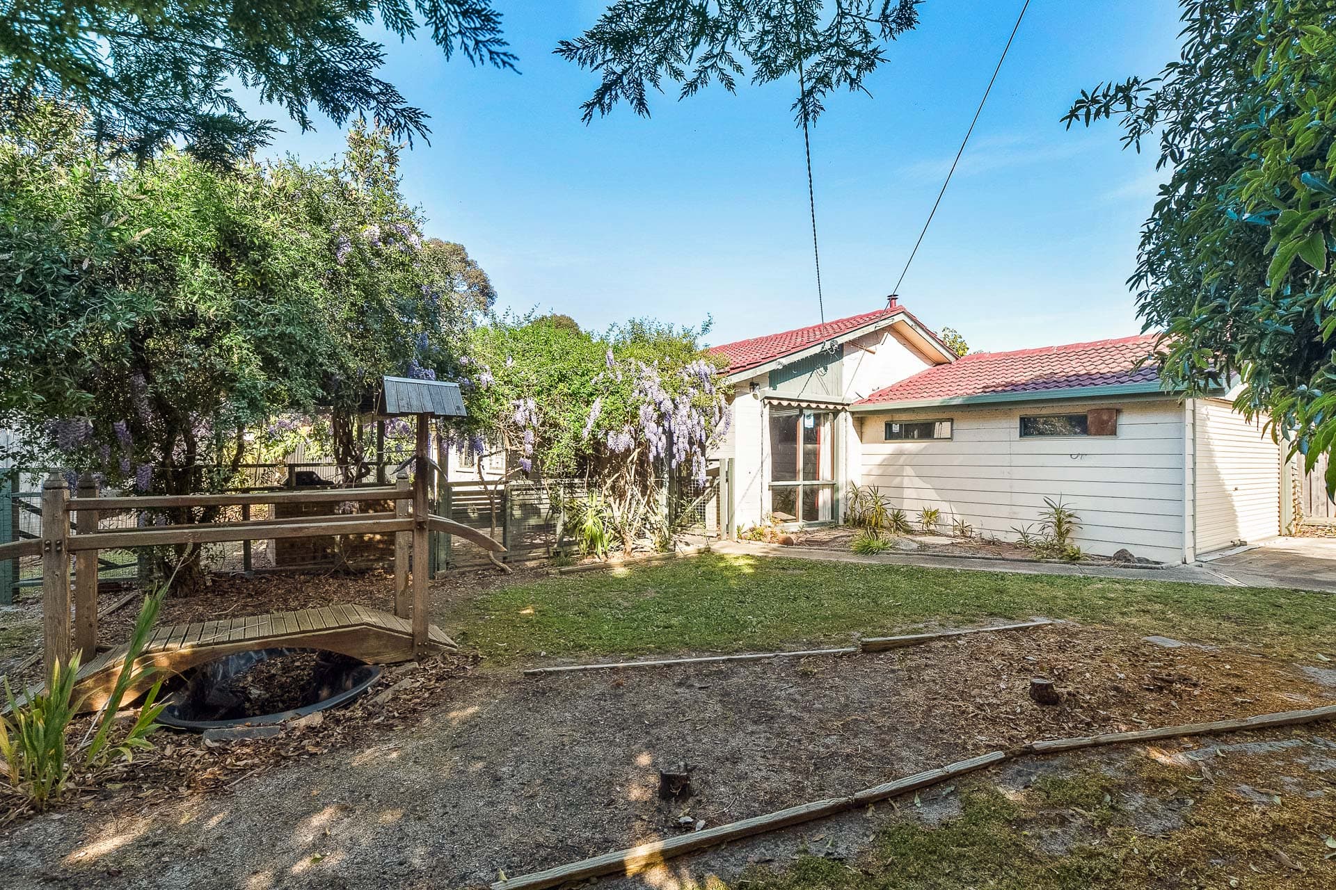 2 Hillcrest Road, Frankston, Frankston - Image 1