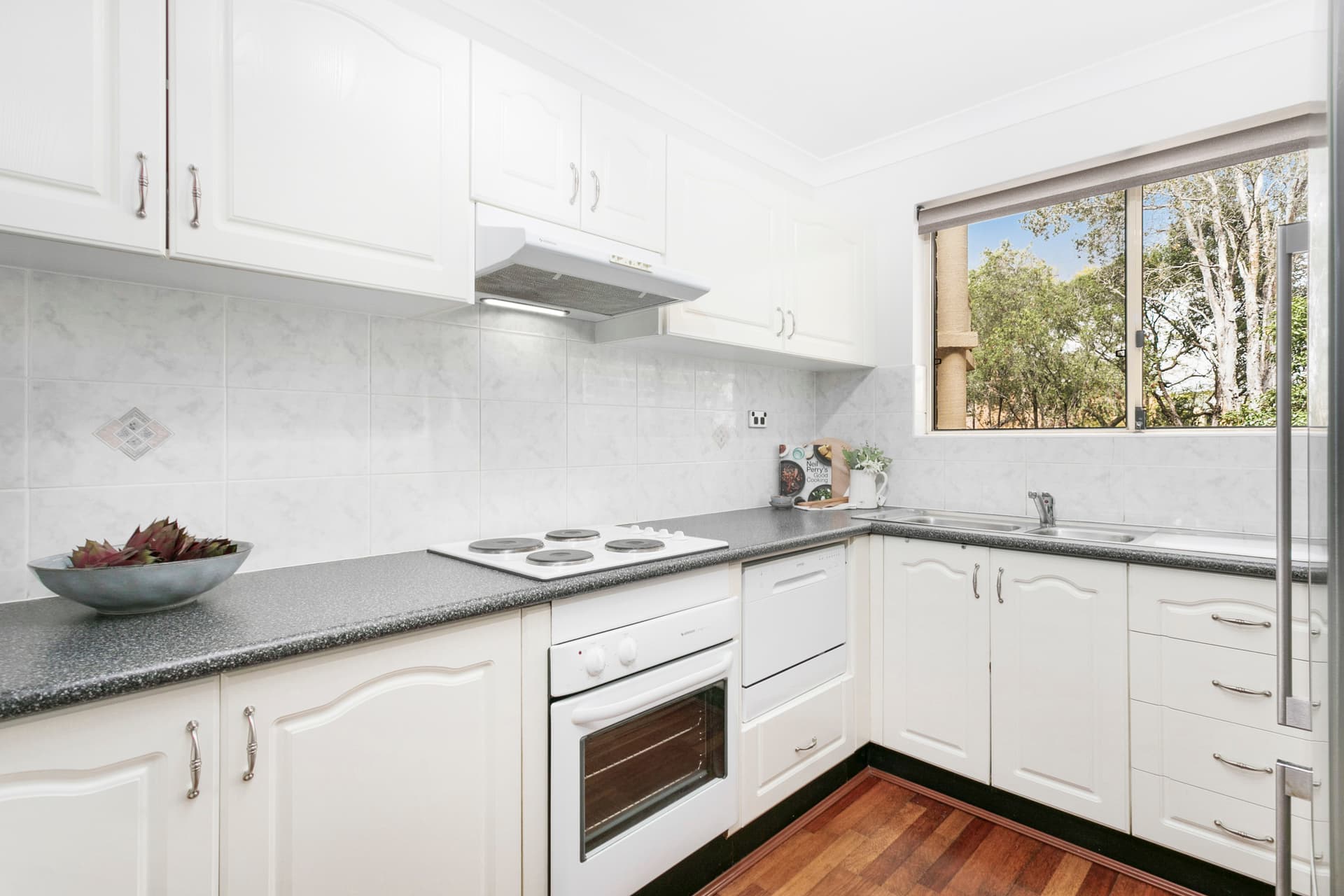 4/514-520 President Avenue, Sutherland, Sutherland - Thumbnail 2