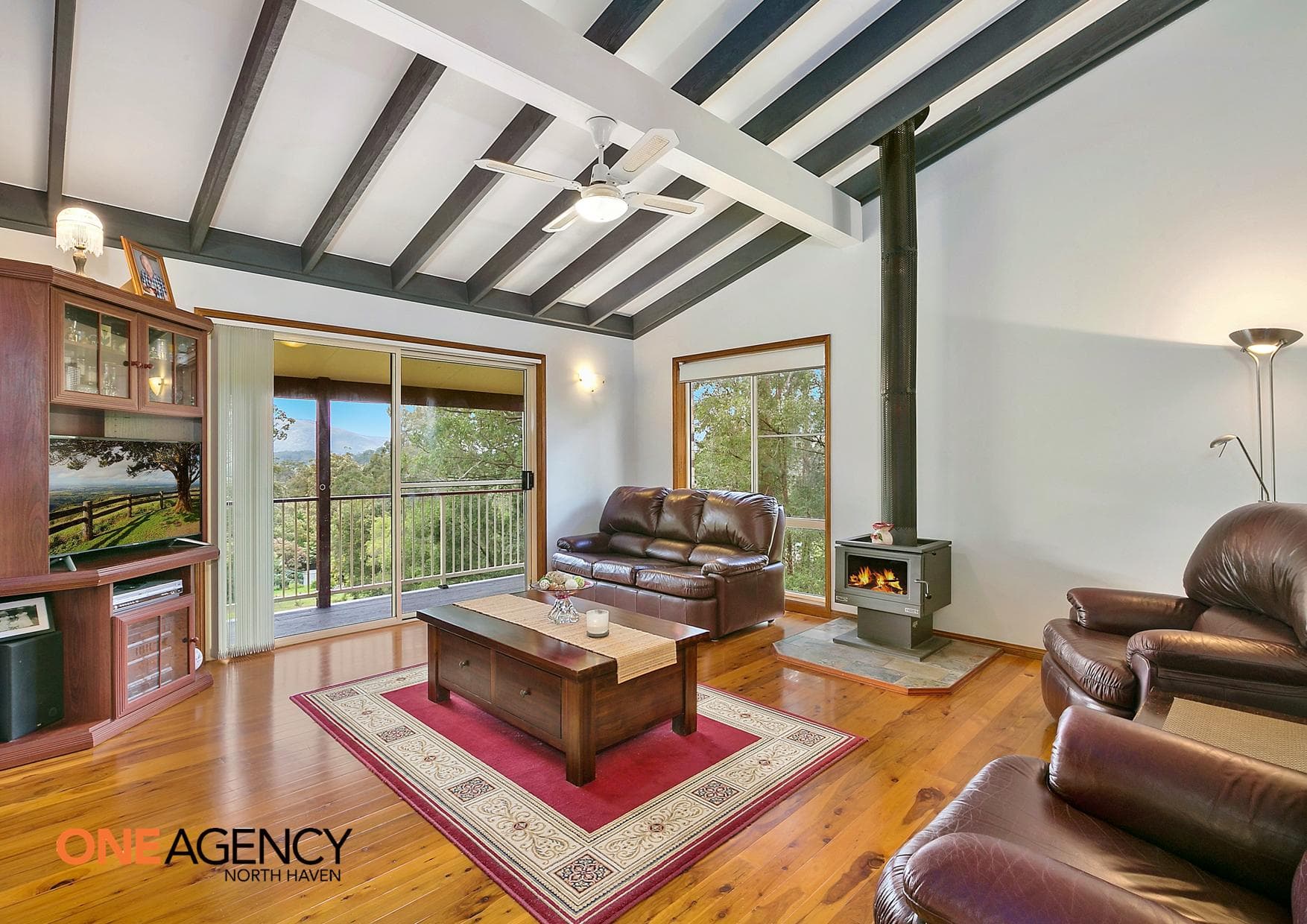 52 Benaroon Drive, Kendall, Kendall - Thumbnail 2