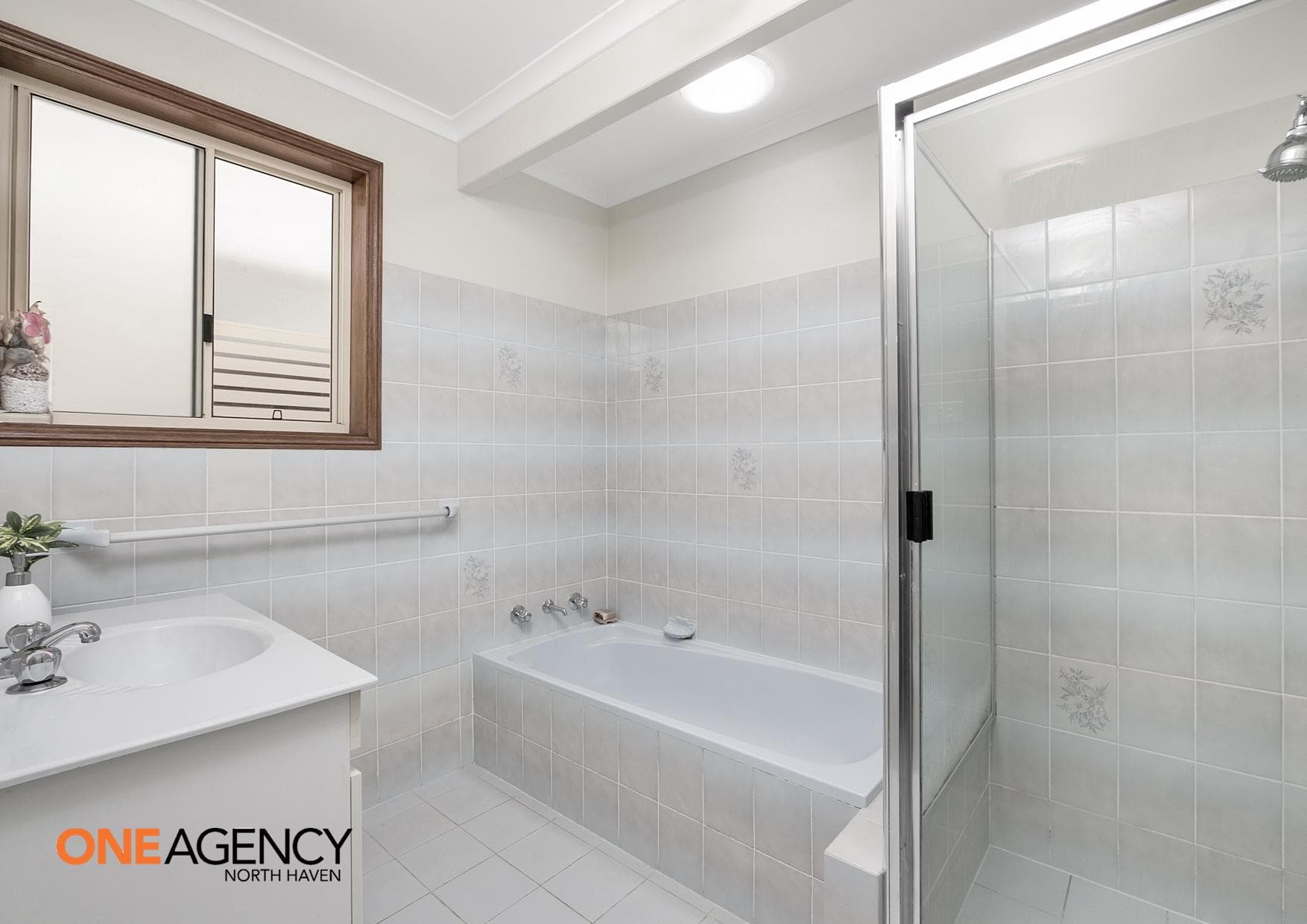 52 Benaroon Drive, Kendall, Kendall - Thumbnail 8