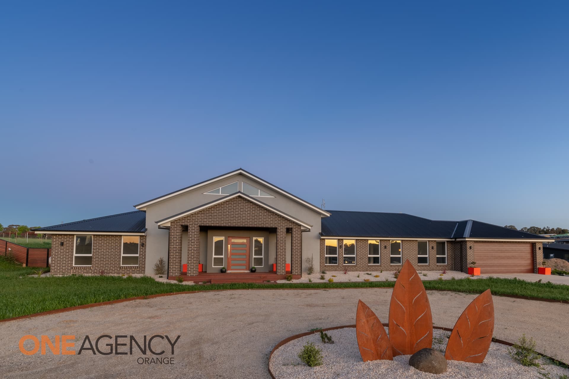 81 Dean Drive, Orange, Orange - Image 1