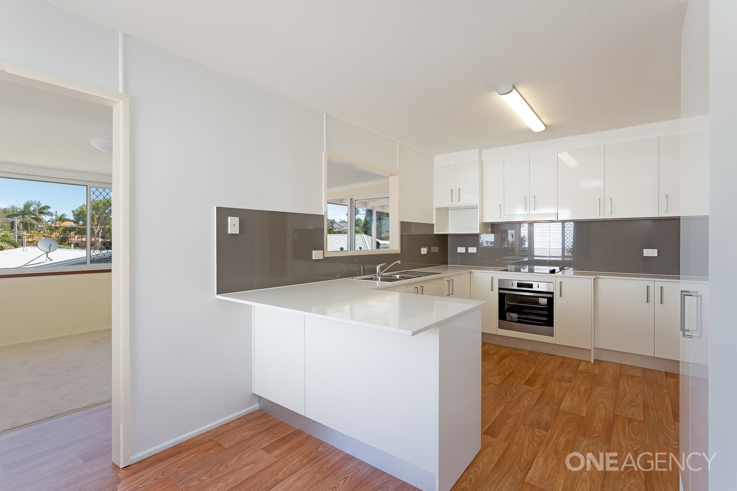 11 Pikett Street, Clontarf, Clontarf - Thumbnail 3