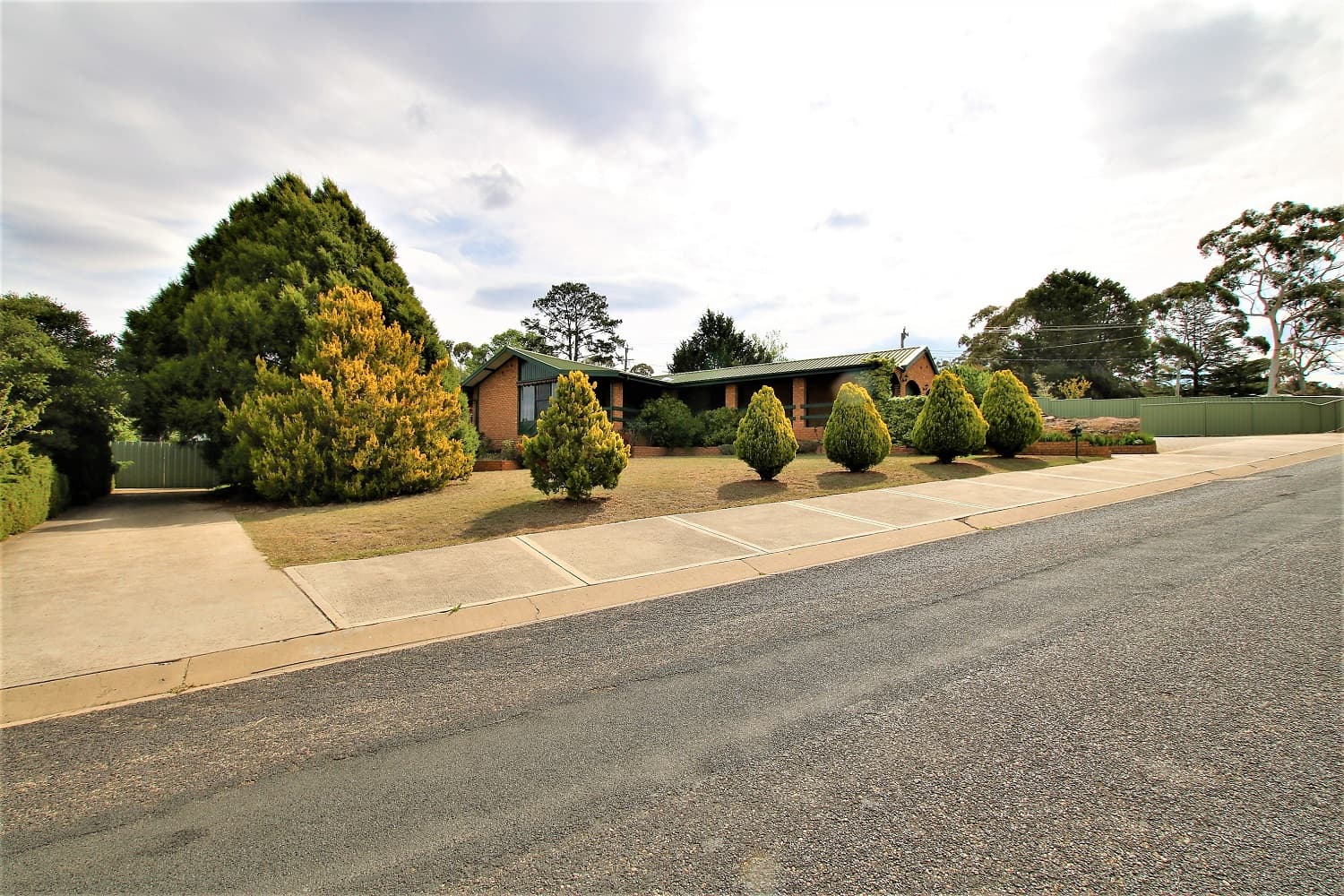 44 Orana Avenue, Cooma, Cooma - Thumbnail 2