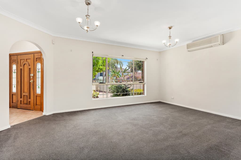 24 Preddys Road, Bexley, Bexley - Thumbnail 2