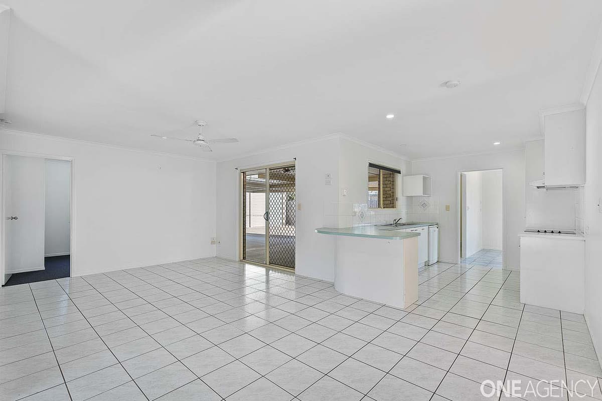 56 Kookaburra Drive, Eli Waters, Eli Waters - Thumbnail 3