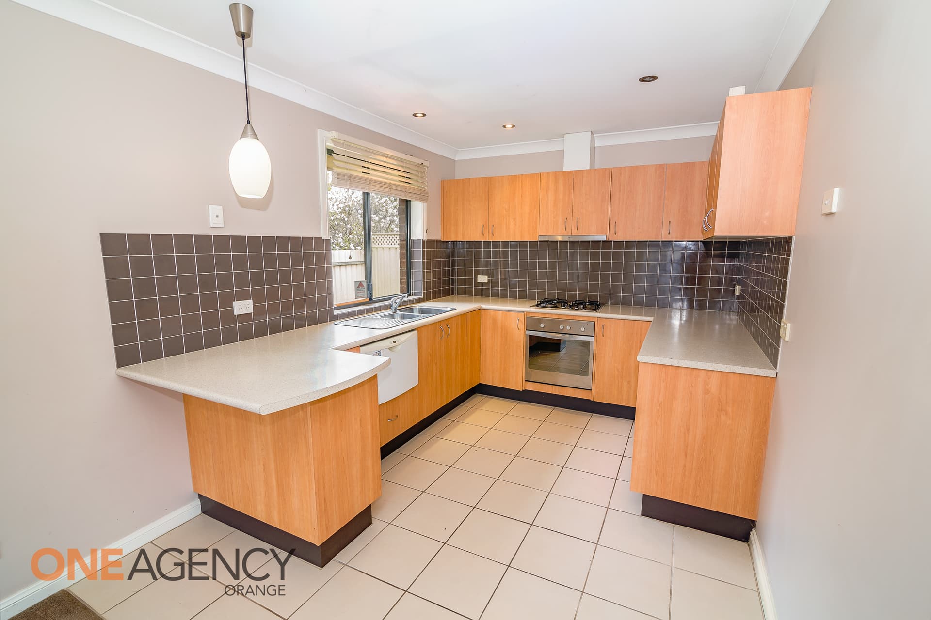 13B Churchill Avenue, Orange, Orange - Thumbnail 3