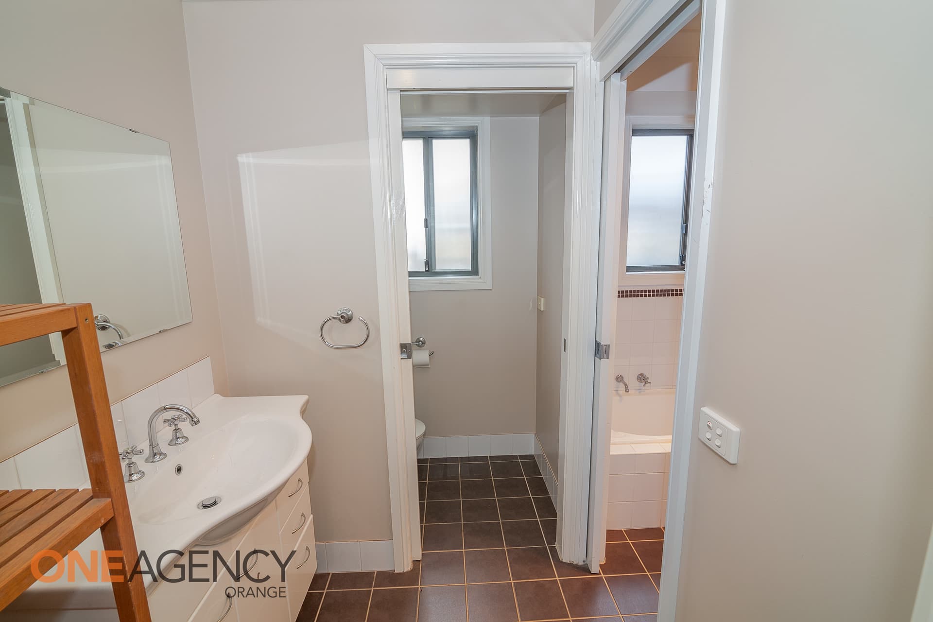 13B Churchill Avenue, Orange, Orange - Thumbnail 7