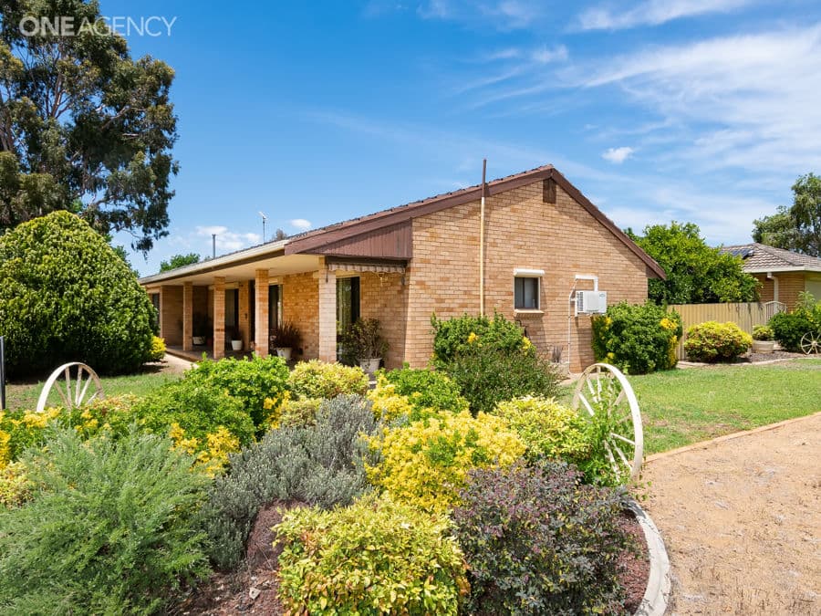 57 Jasmin Crescent, Lake Albert, Lake Albert - Image 1