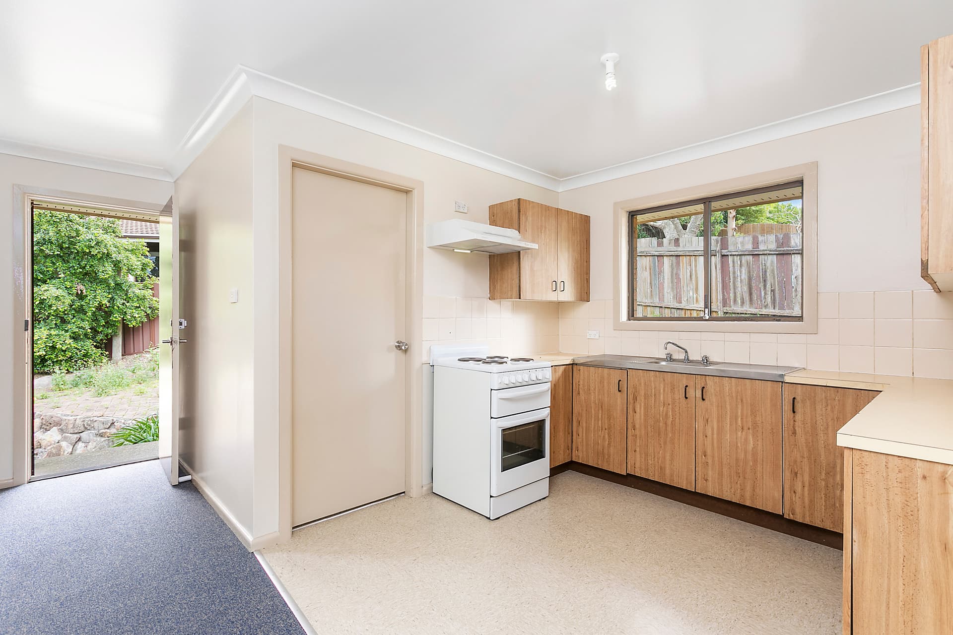 7 Court Place, Menai, Menai - Thumbnail 3