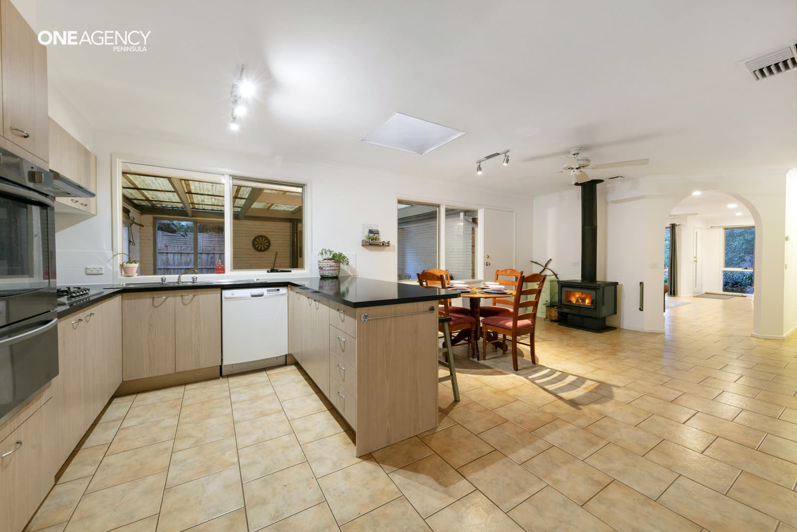 5 Kristian Court, Mount Martha, Mount Martha - Thumbnail 3