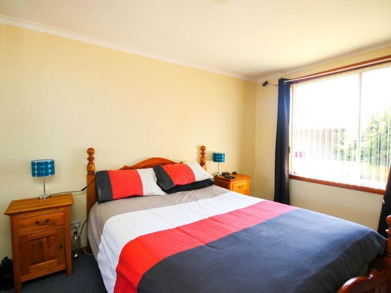 18 Loane Avenue, East Devonport, East Devonport - Thumbnail 4