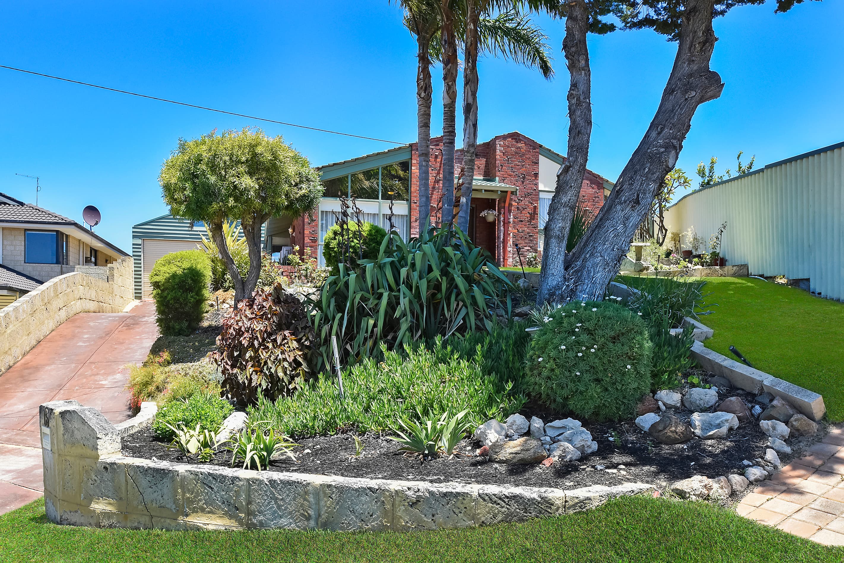 16 Kennedy Way, Padbury, Padbury - Thumbnail 2