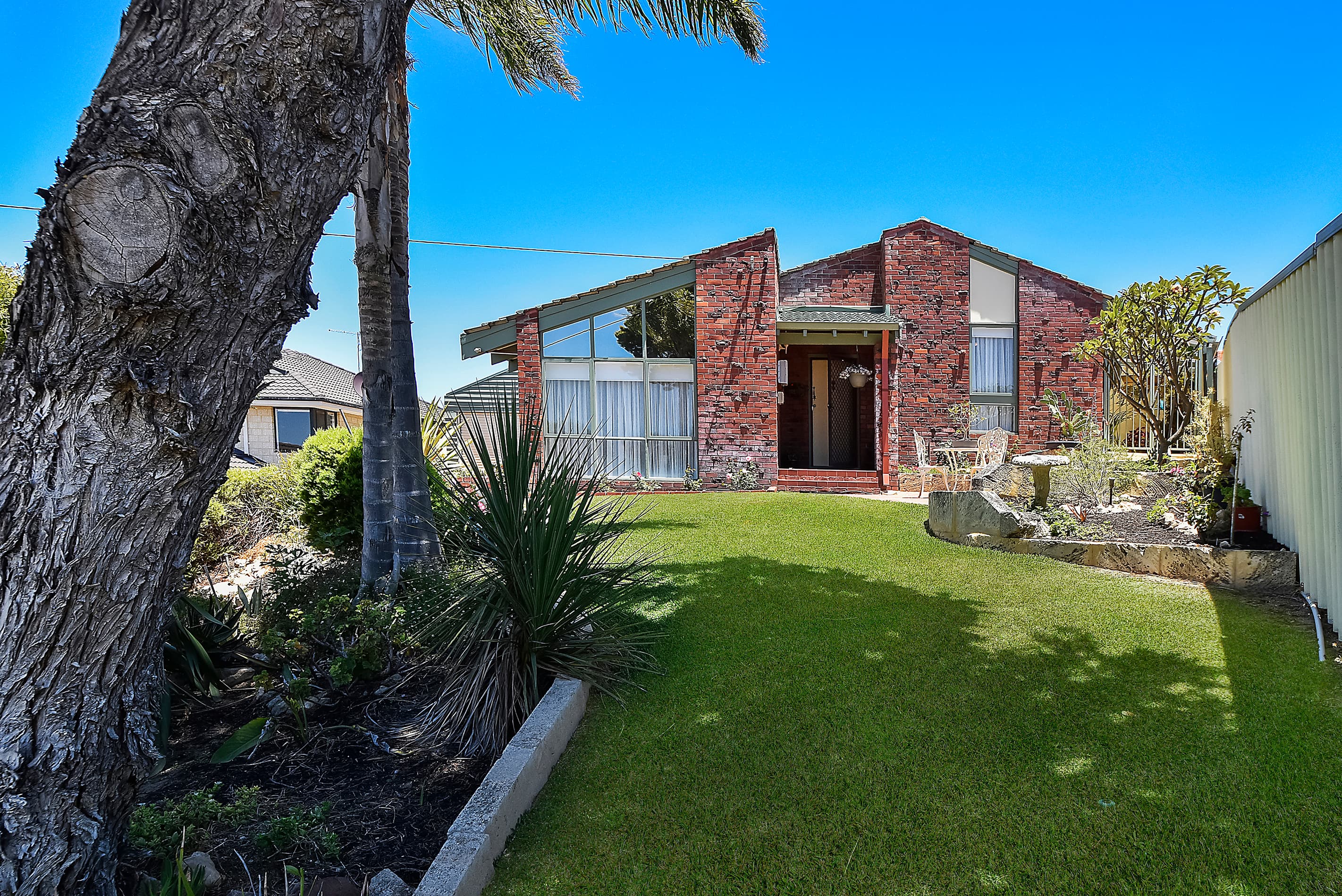 16 Kennedy Way, Padbury, Padbury - Image 1