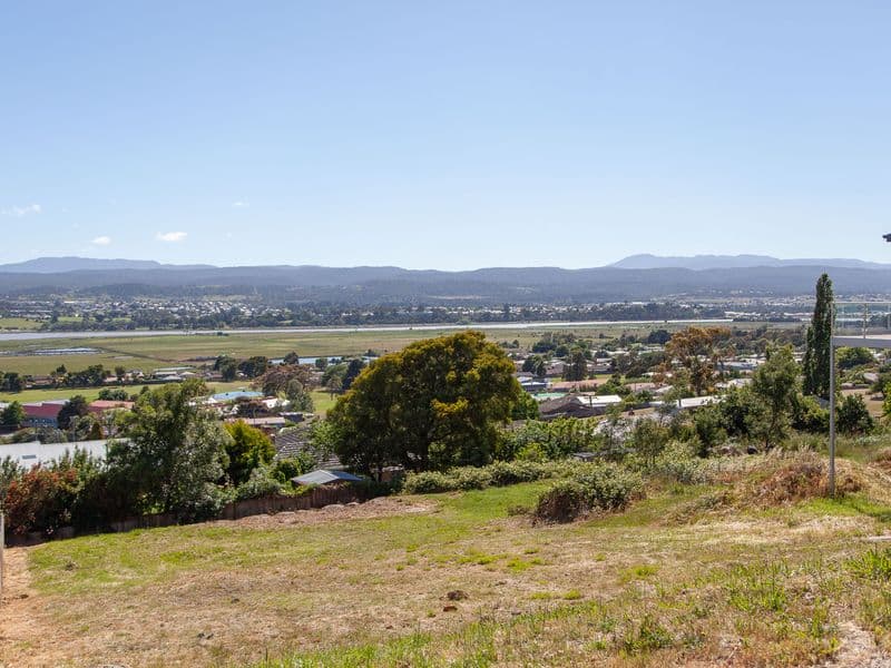 105 Dion Crescent, Riverside, Riverside - Thumbnail 5
