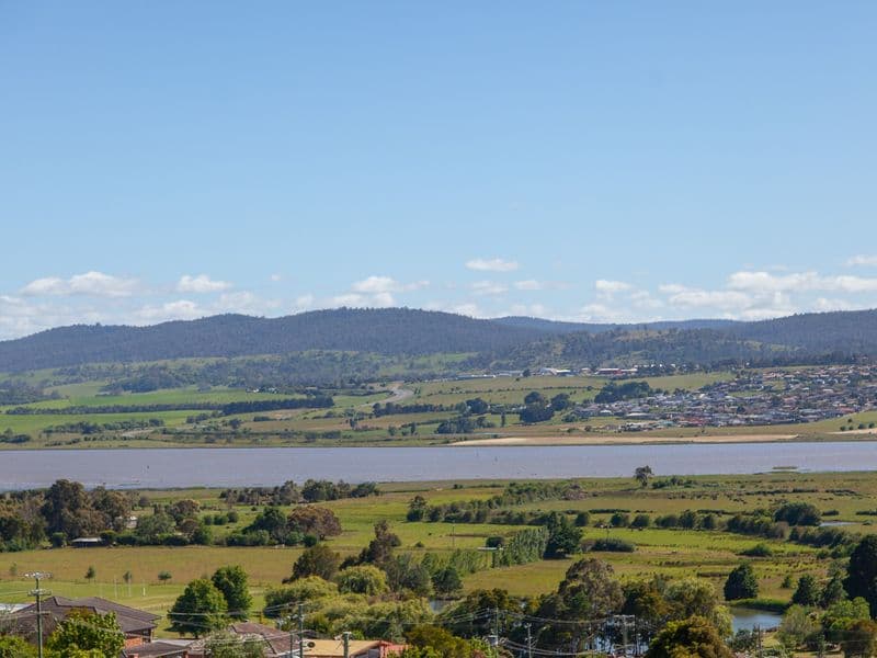 105 Dion Crescent, Riverside, Riverside - Thumbnail 6