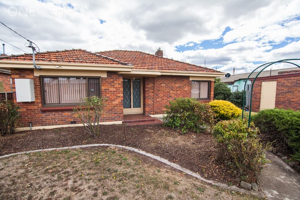 8 Park Street, Longford, Longford - Image 1