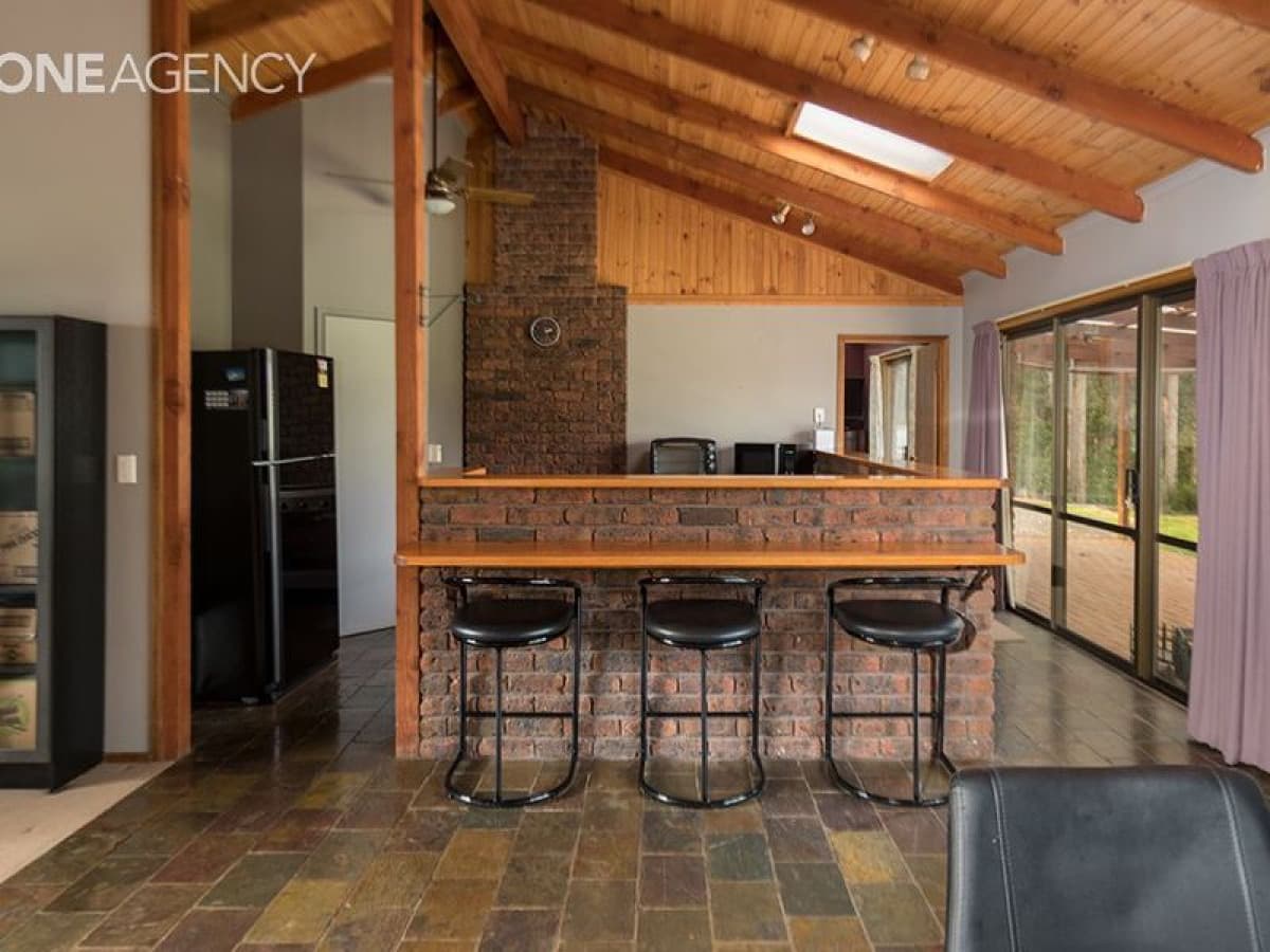 122 Tippetts Road, Mount Hicks, Mount Hicks - Thumbnail 4