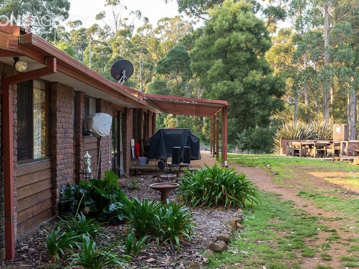 122 Tippetts Road, Mount Hicks, Mount Hicks - Image 1