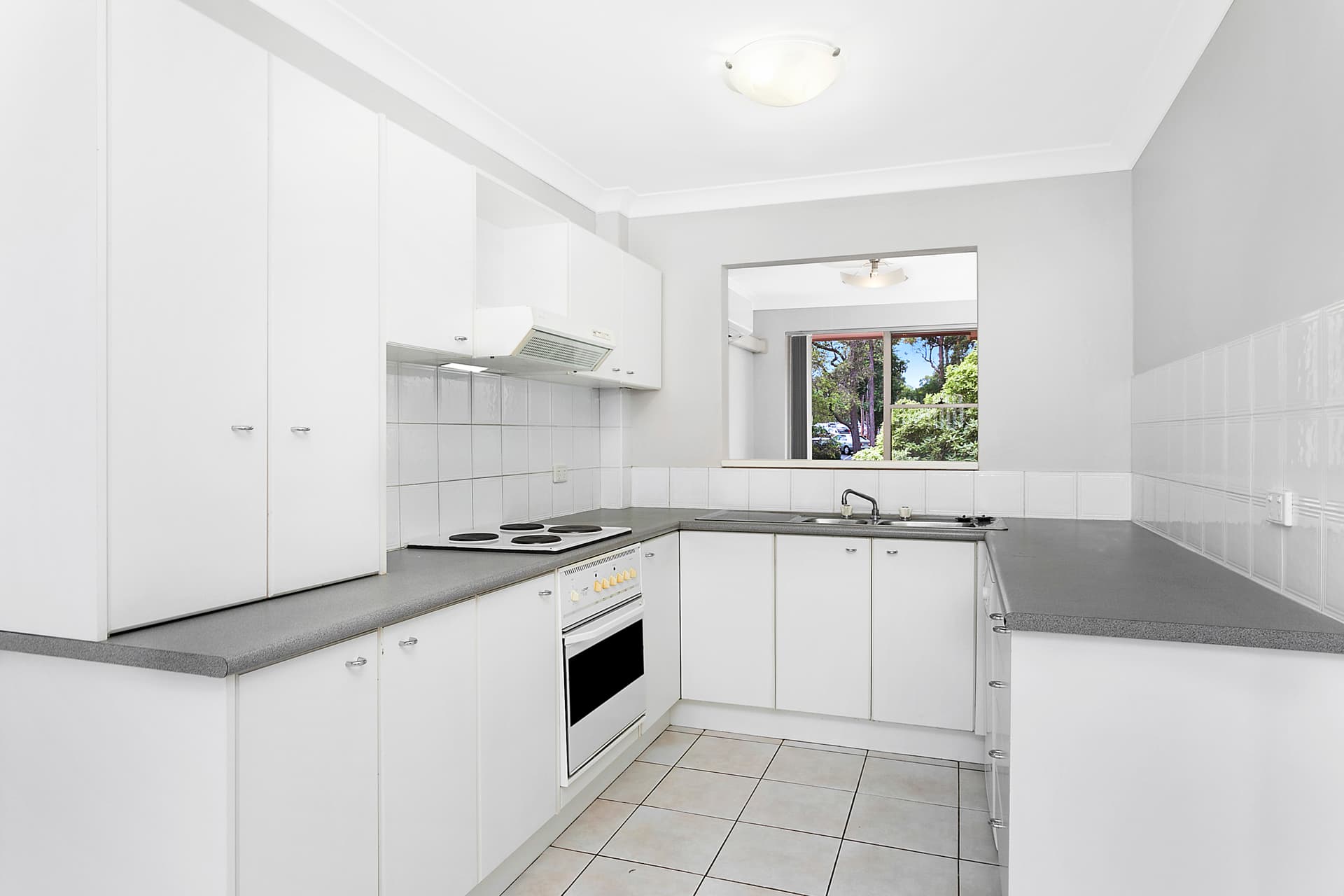 8/1 MacMahon Place, Menai, Menai - Thumbnail 3