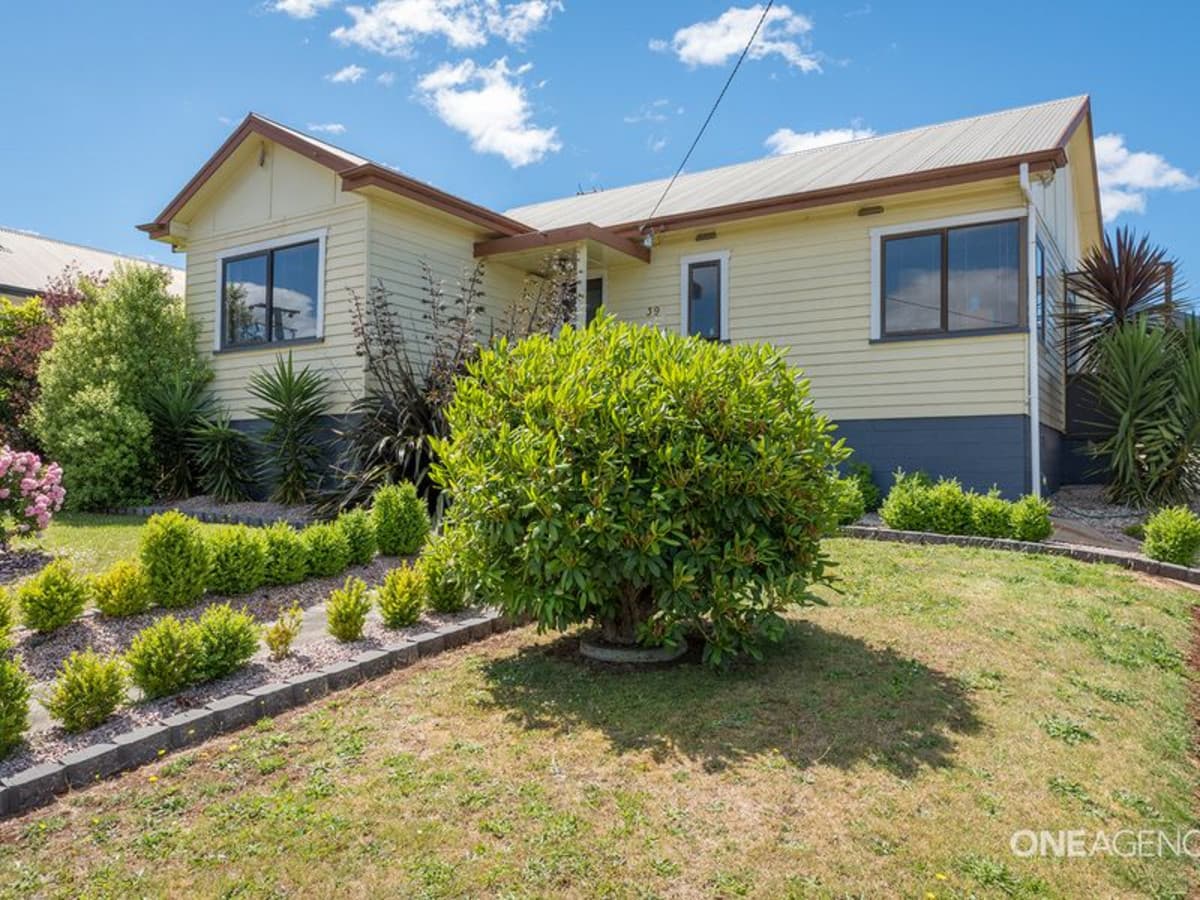 39 Ashwater Crescent, Penguin, Penguin - Thumbnail 2