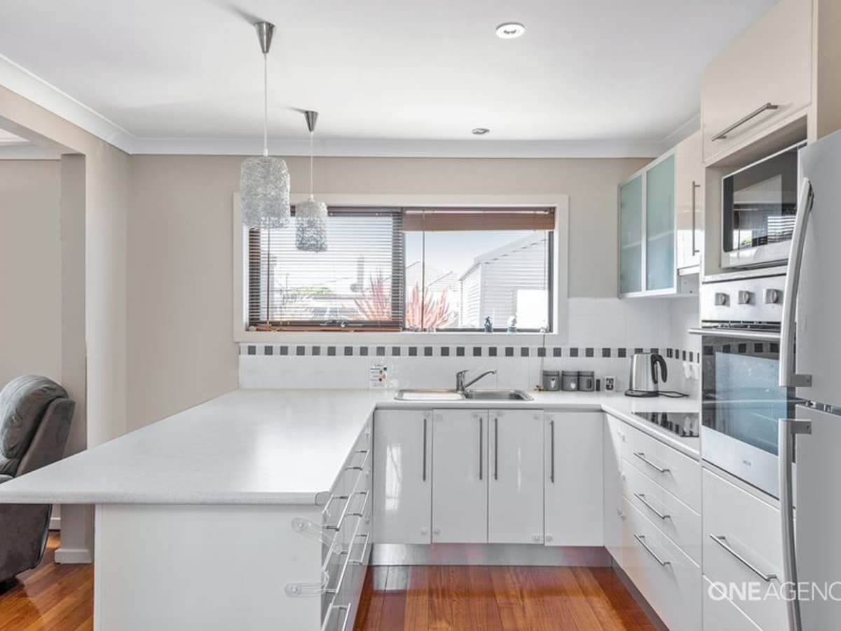 39 Ashwater Crescent, Penguin, Penguin - Image 1