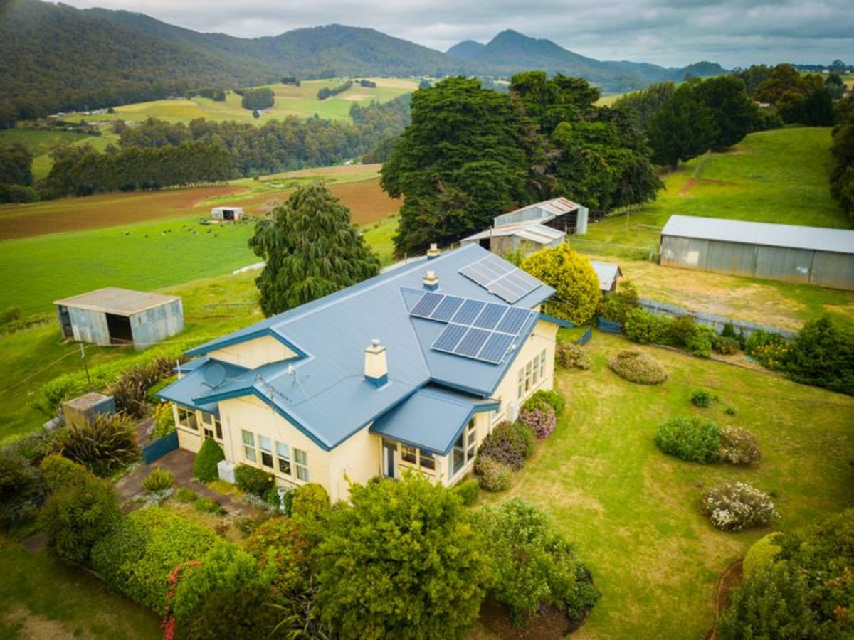 459 Pine Road, Penguin, Penguin - Image 1