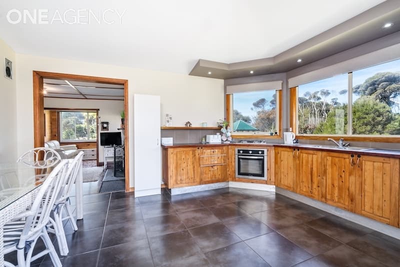 2 Larooma Road, Hawley Beach, Hawley Beach - Thumbnail 3