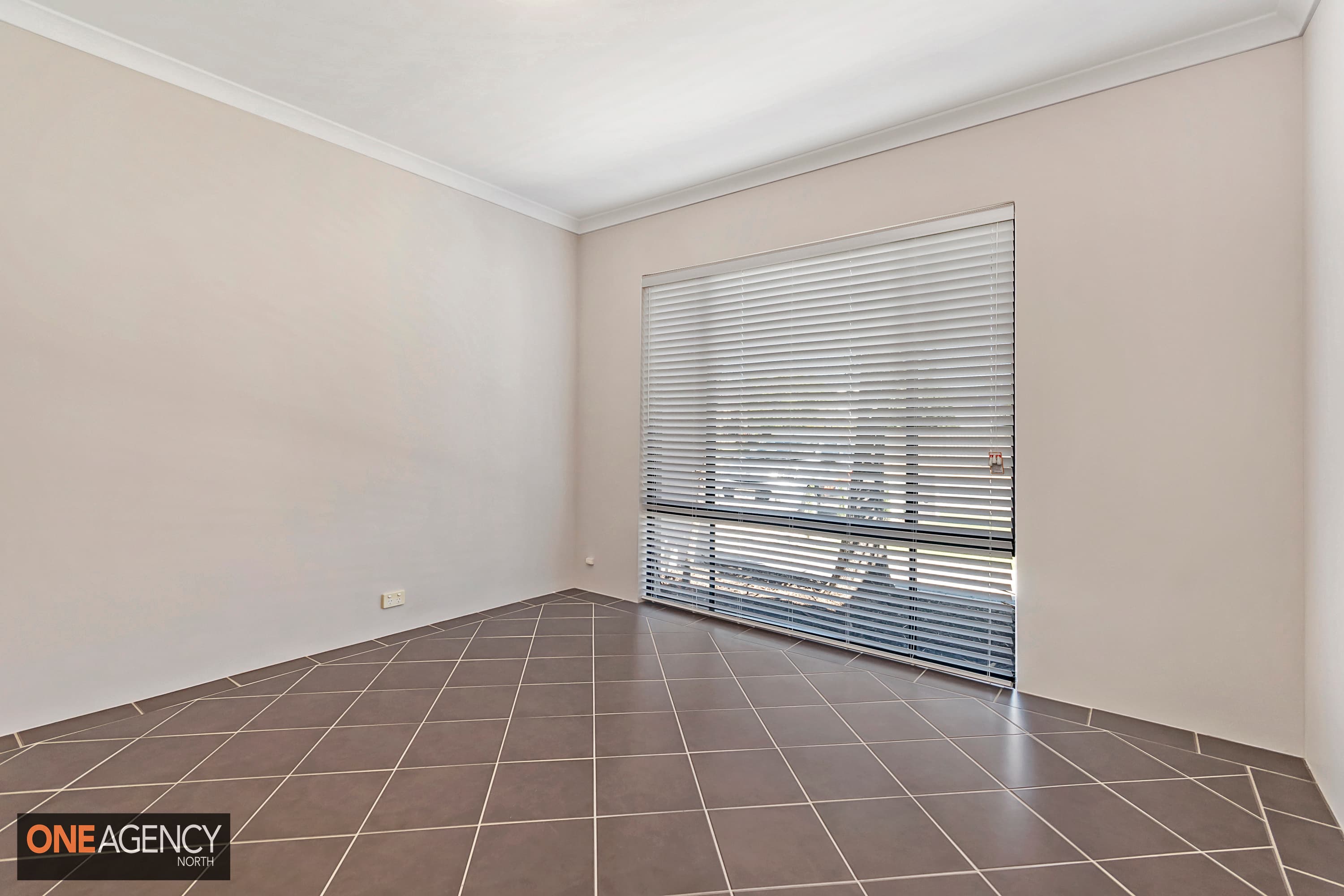 79 Russell Road, Madeley, Madeley - Thumbnail 4