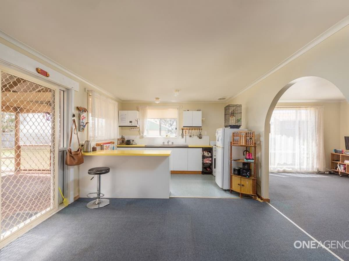 21 Rouse Place, Shorewell Park, Shorewell Park - Thumbnail 2