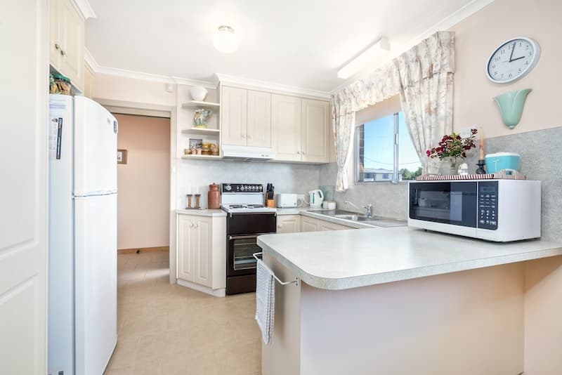 15 Loane Avenue, East Devonport, East Devonport - Thumbnail 2