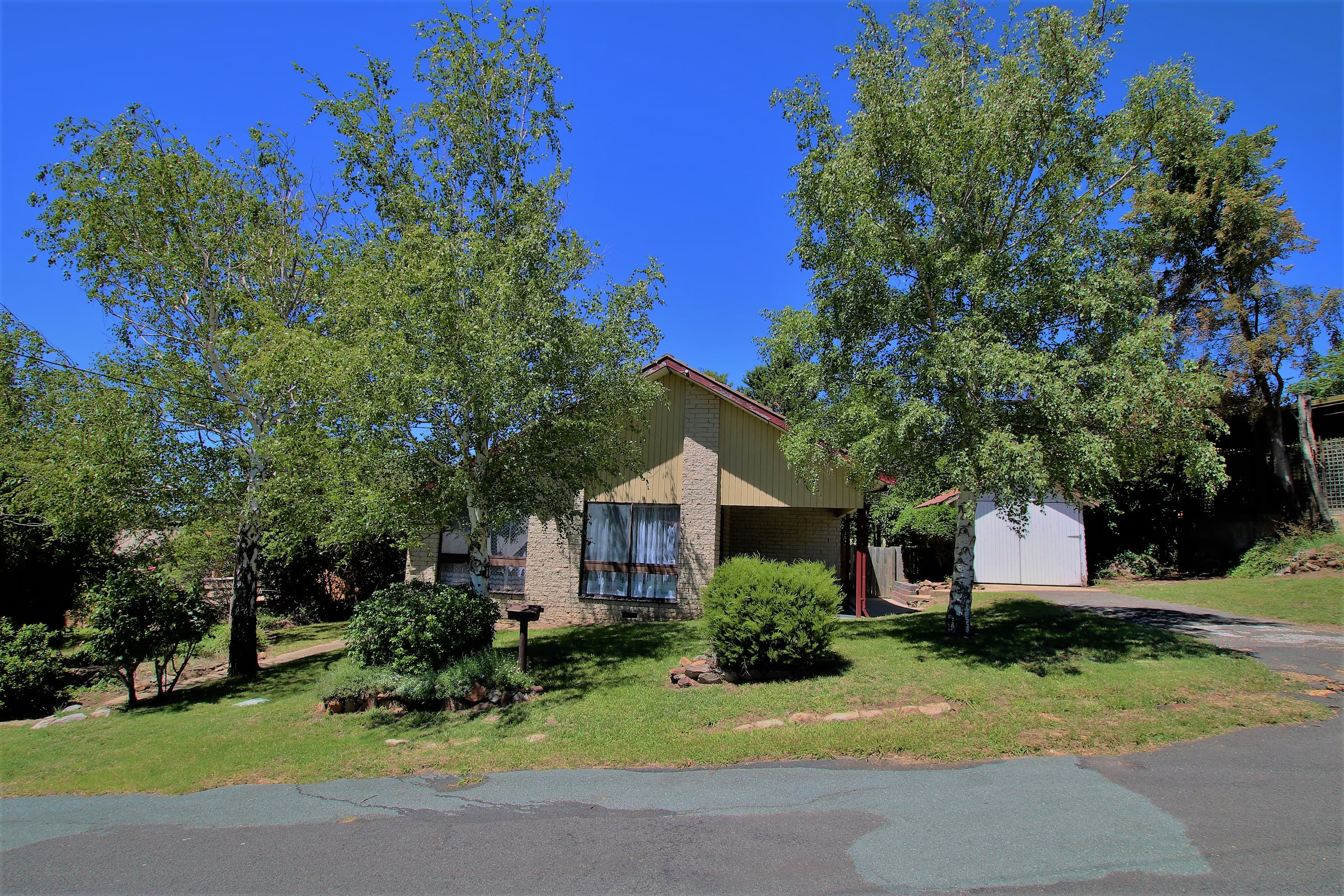 5 Moorong Place, Cooma, Cooma - Image 1