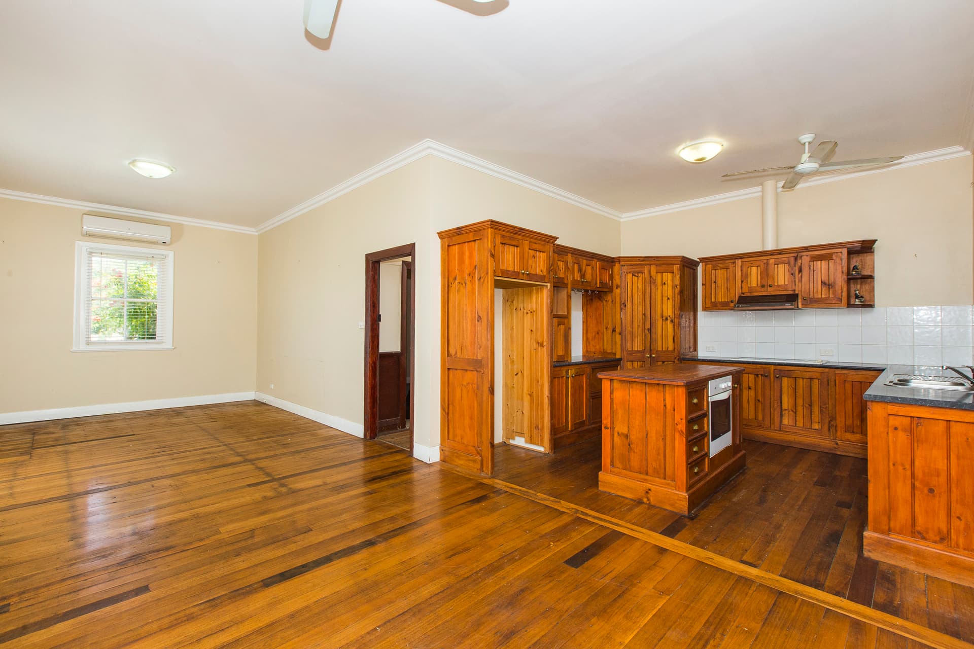 13 Singleton Road, Gresford, Gresford - Thumbnail 3