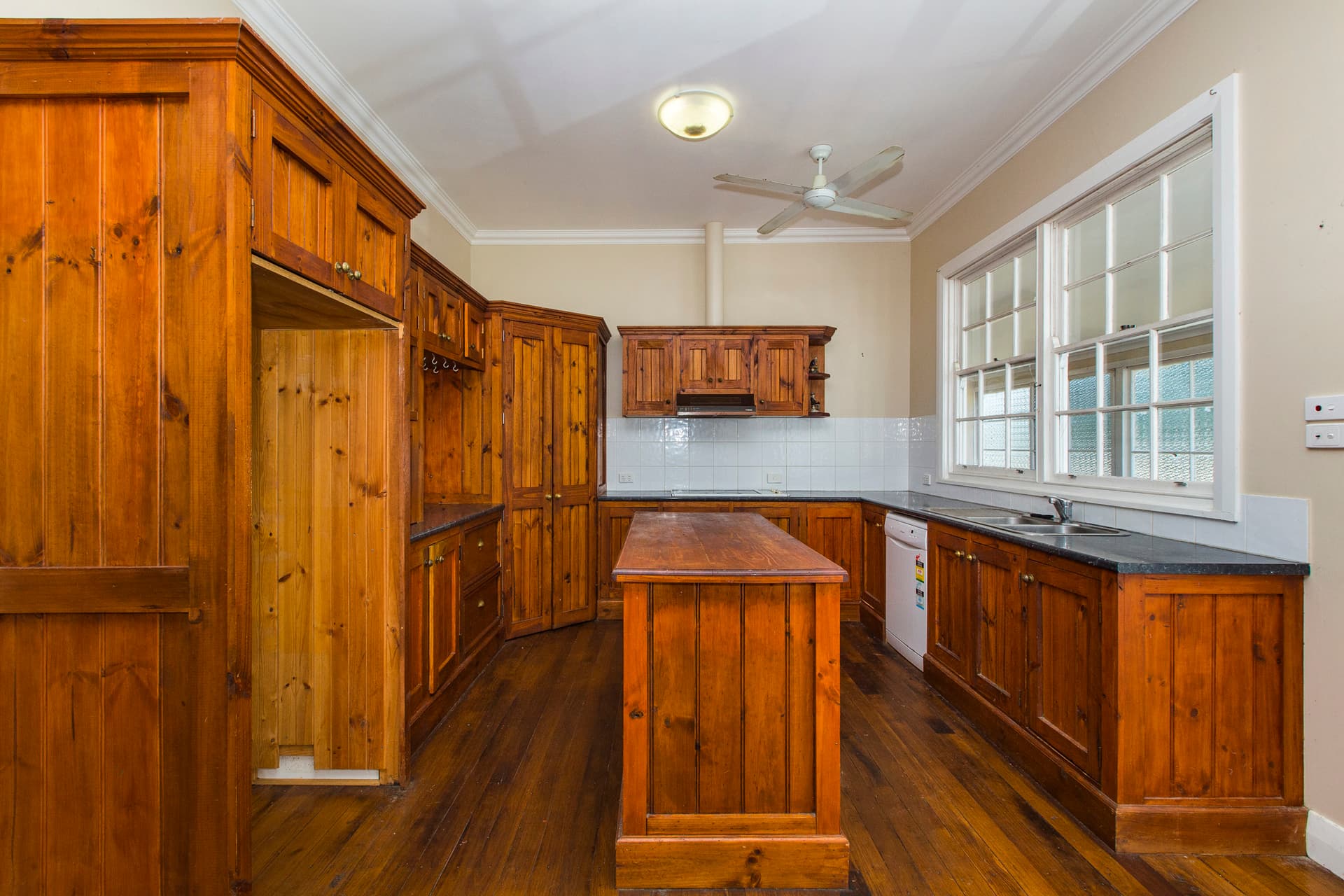 13 Singleton Road, Gresford, Gresford - Thumbnail 7