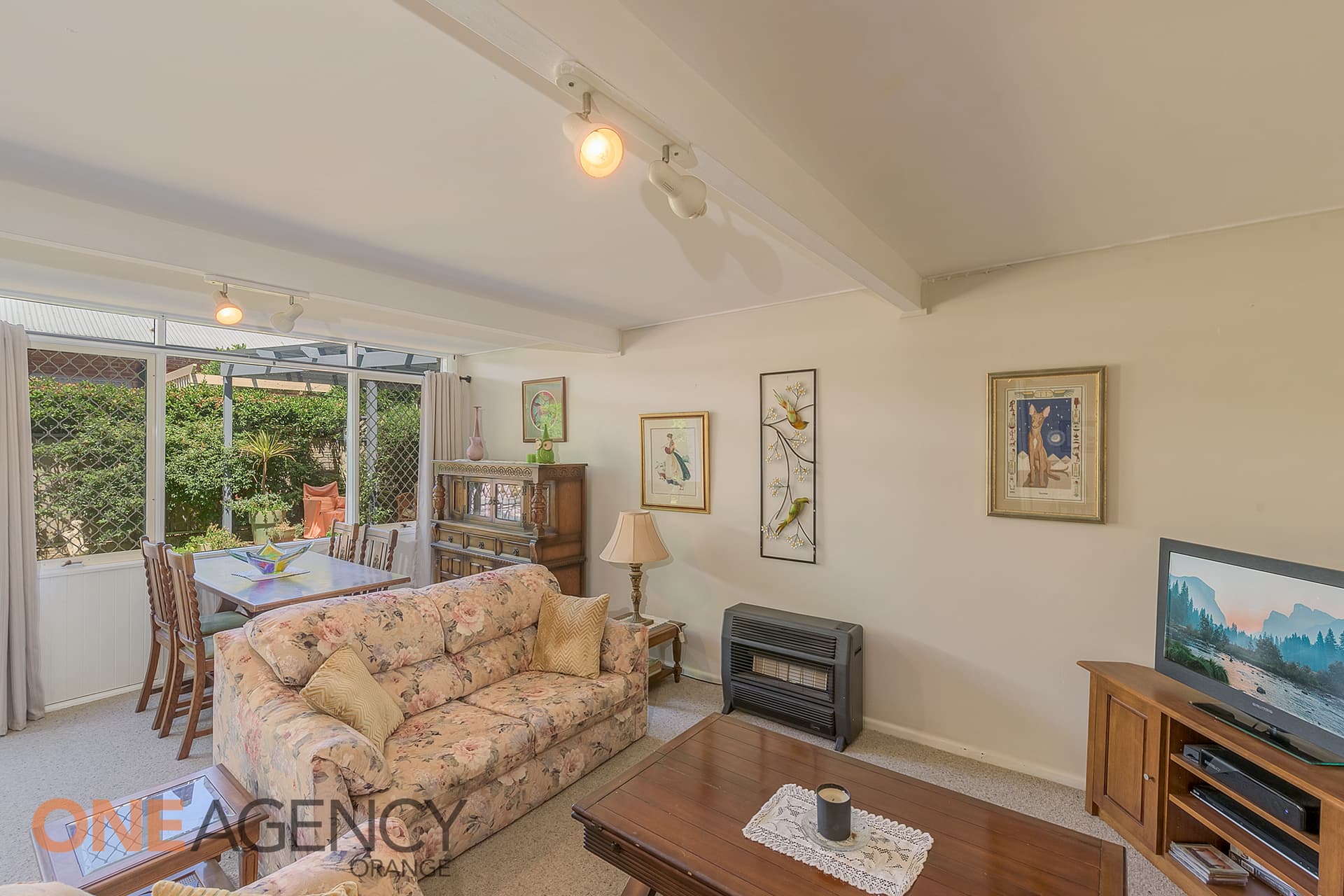 33 Coronation Drive, Orange, Orange - Thumbnail 6