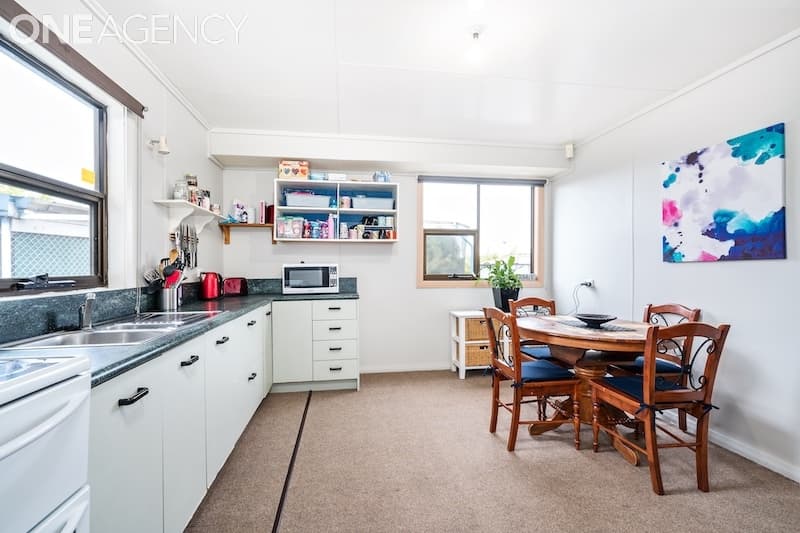 3 Caringa Place, Devonport, Devonport - Thumbnail 2