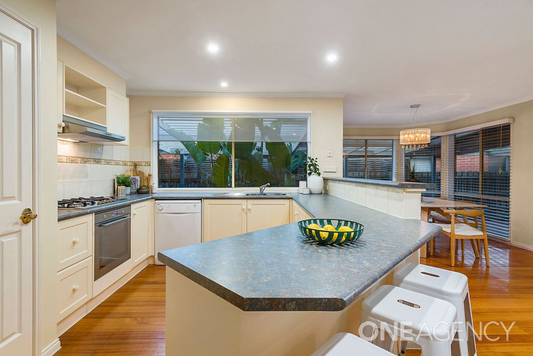 37 Thornton Avenue, Sunbury, Sunbury - Thumbnail 4