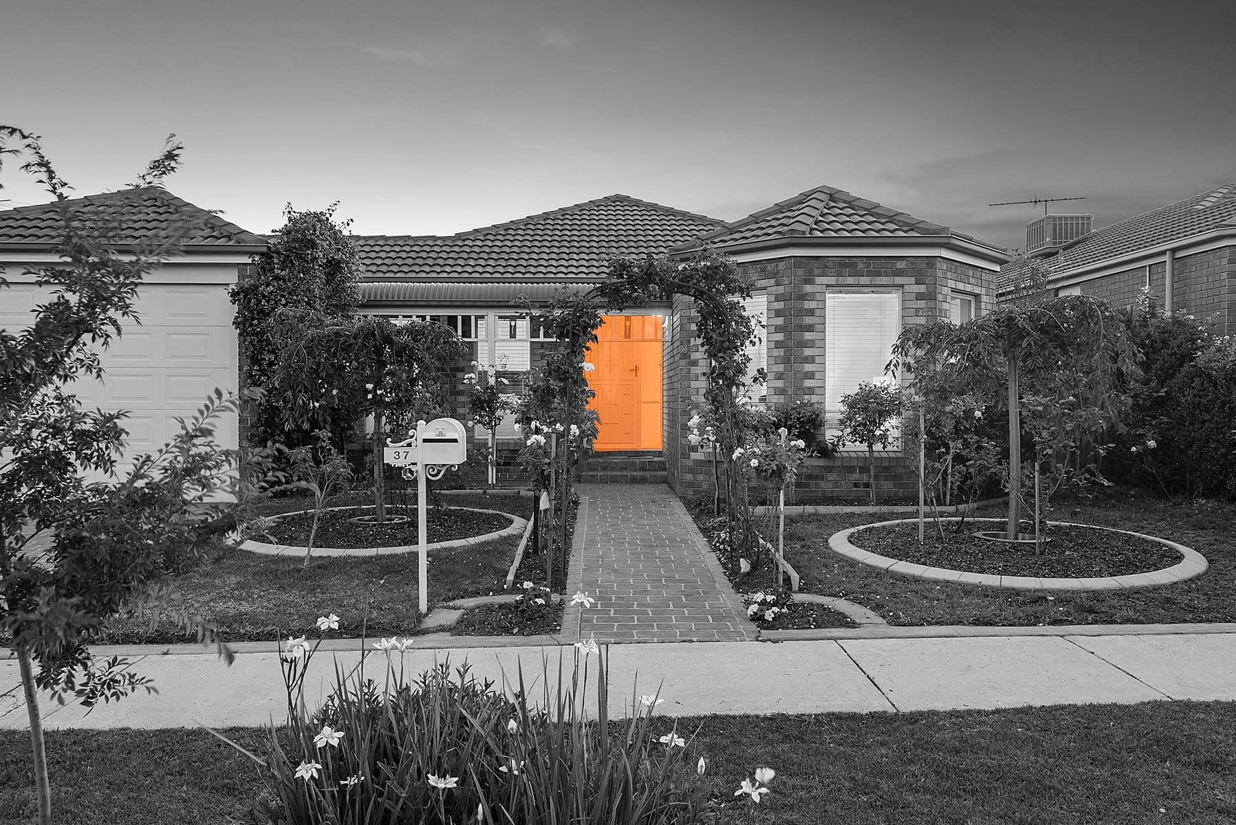 37 Thornton Avenue, Sunbury, Sunbury - Image 1