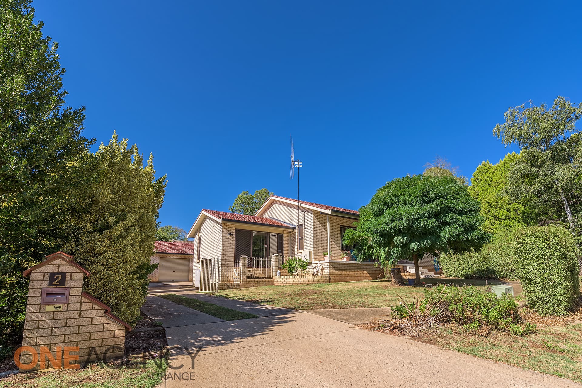 2/2 Ruda Street, Doncaster, Orange - Image 1