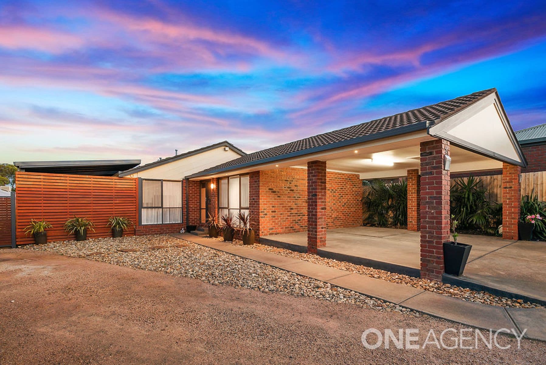 4 Tracie Court, Sunbury, Sunbury - Thumbnail 2