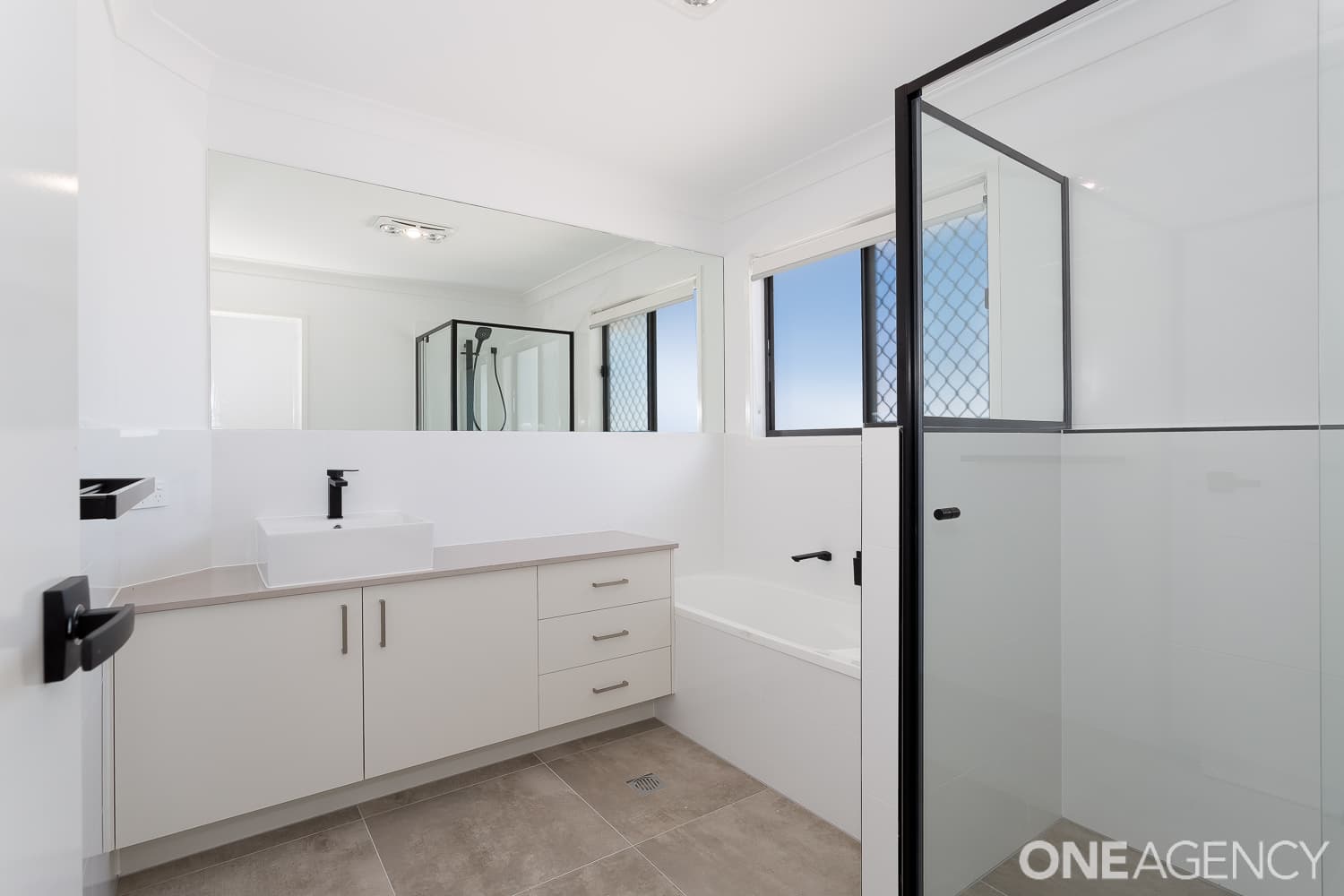 172 Spinnaker Boulevard, Newport, Newport - Thumbnail 6